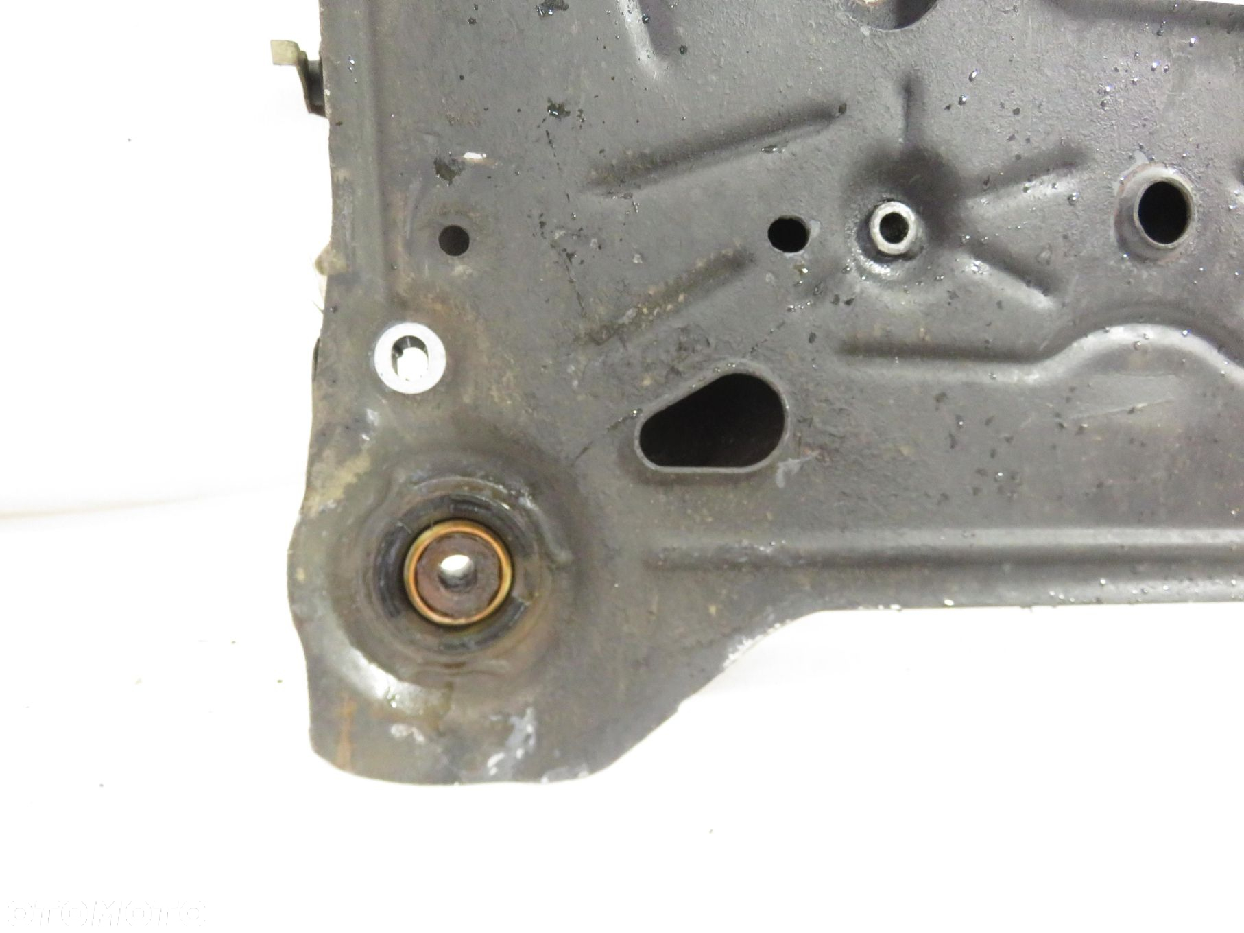 SANKI PRZÓD NISSAN PRIMASTAR (X83) 1.9 dCi 100 - F9Q 760 - 8