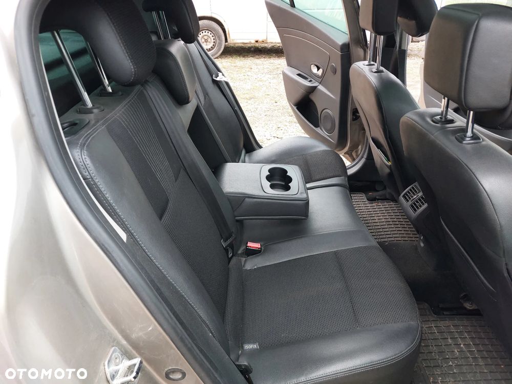 Renault Megane 1.9 dCi Dynamique - 27