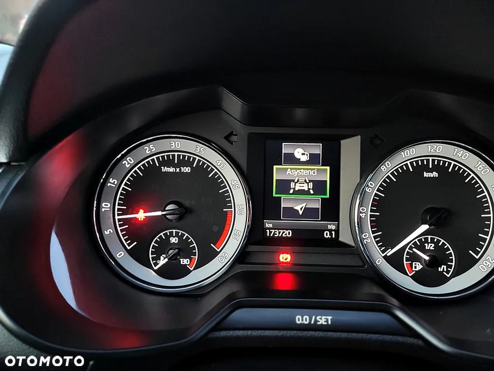 Skoda Octavia 1.6 TDI Ambition - 16