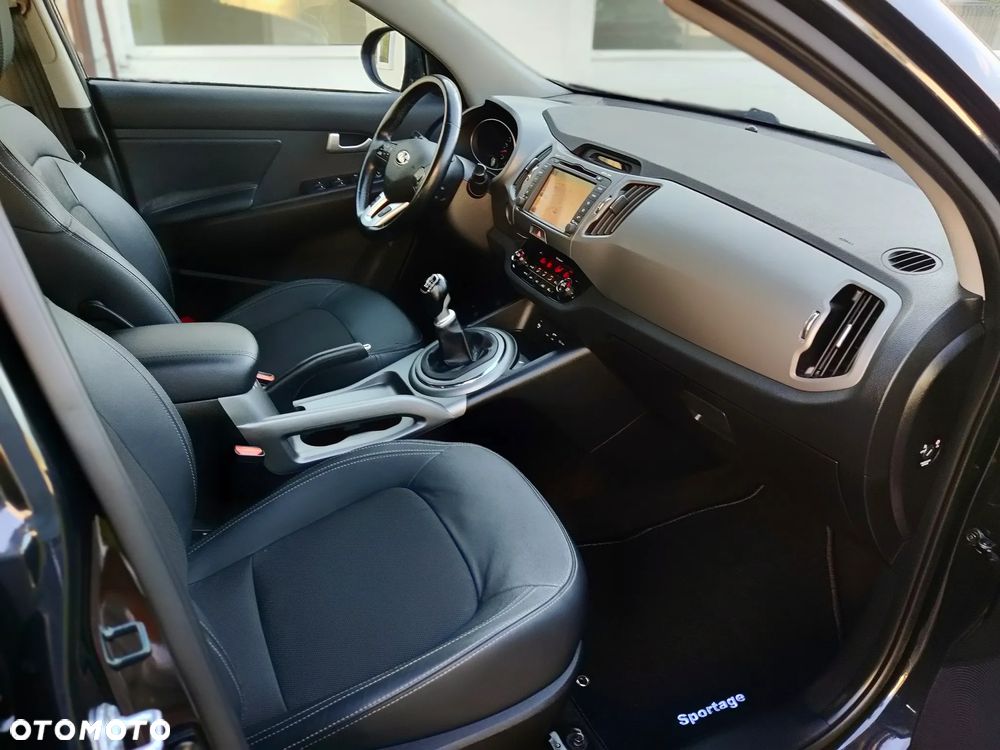 Kia Sportage 2,0 CRDI AWD GT Line - 8
