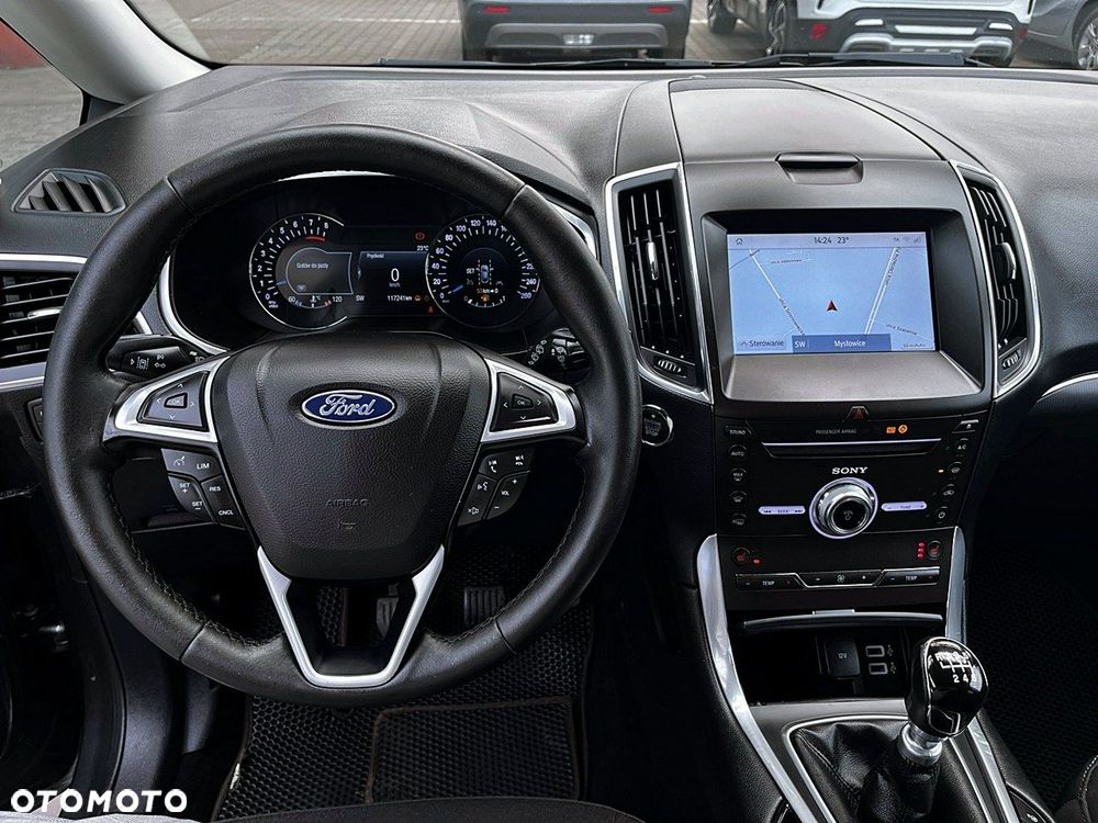 Ford Galaxy - 15
