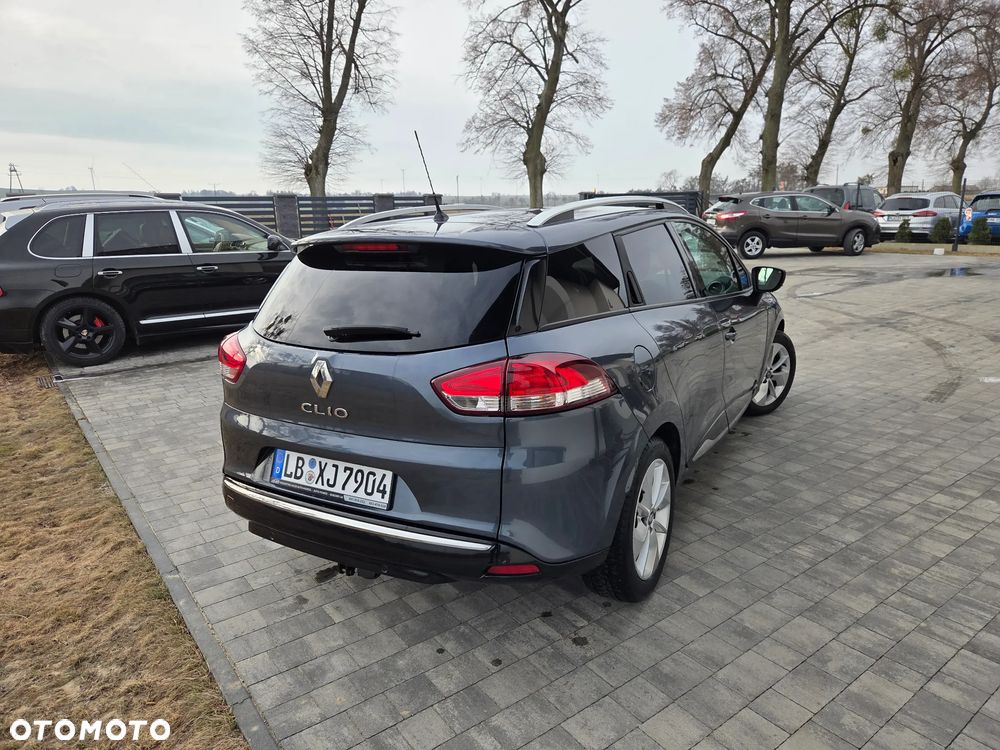 Renault Clio 1.2 16V 75 LIMITED - 6