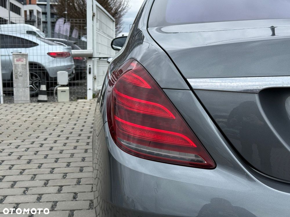 Mercedes-Benz Klasa S 560 4-Matic L 9G-TRONIC - 15