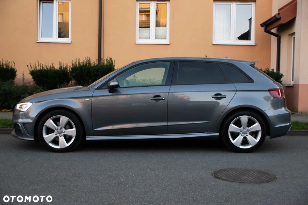 Audi A3 Sportback 1.6 TDI (clean diesel) S tronic S line Sportpaket - 6