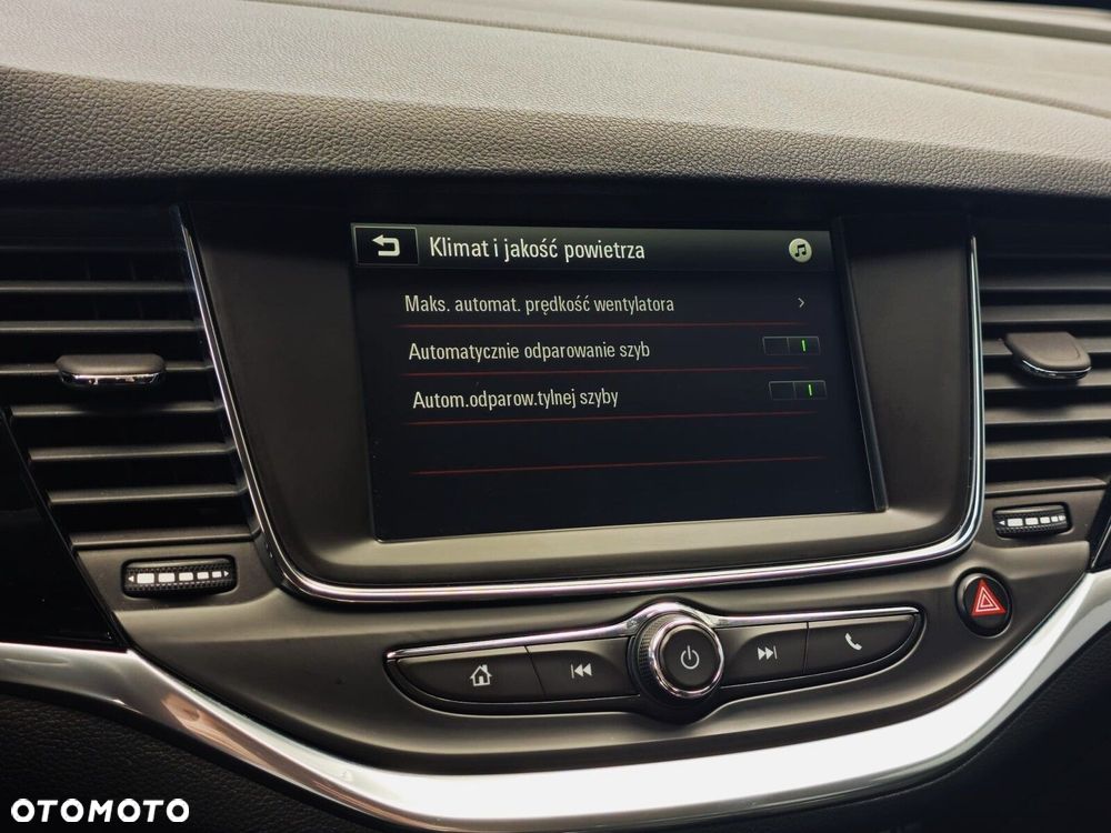 Opel Astra 1.6 T Elite S&S - 18