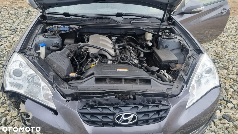 Hyundai Genesis - 27