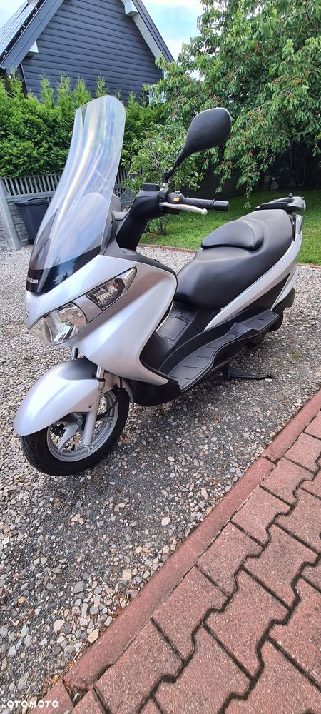 Suzuki Burgman - 1