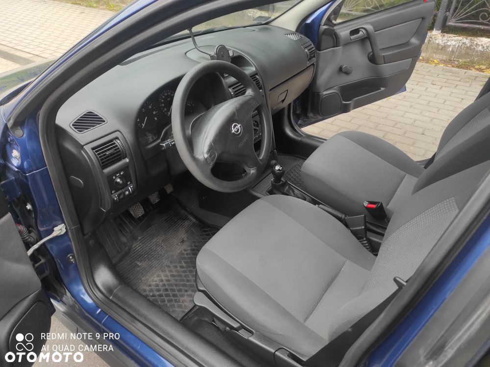 Opel Astra - 8