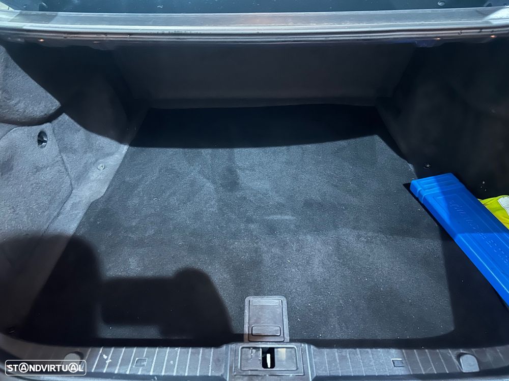 Mercedes-Benz E 220 CDi Avantgarde Aut. - 18