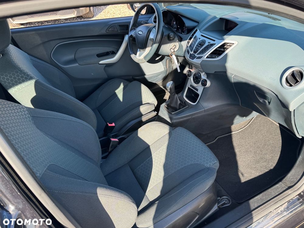 Ford Fiesta - 27
