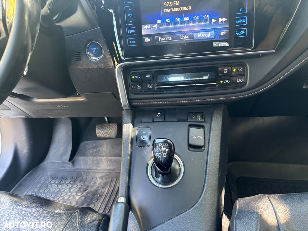 Toyota Auris 1.8 L VVT-i Luna - 9