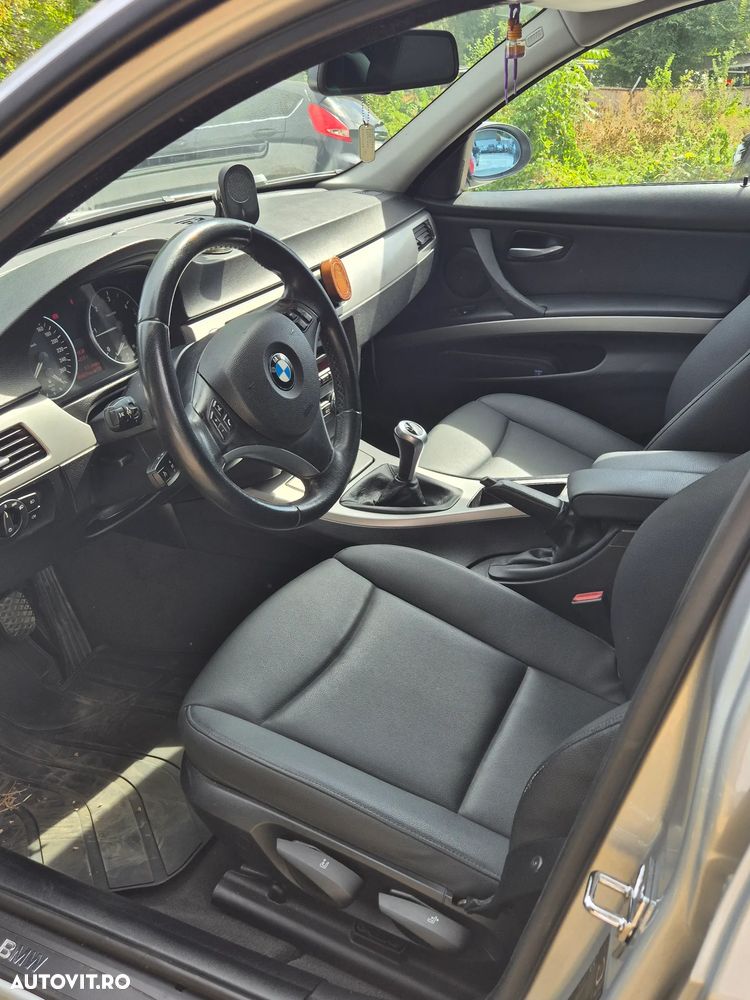 BMW Seria 3 320d - 4
