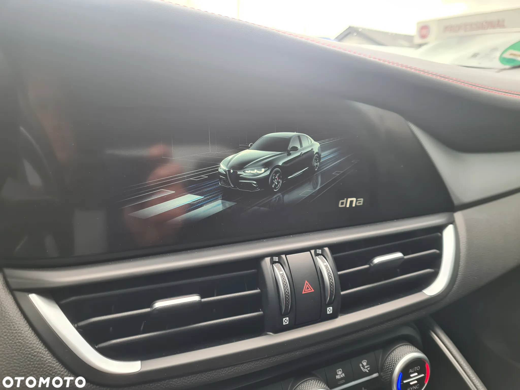 Alfa Romeo Giulia 2.0 Turbo 16V AT8-Q4 Competizione - 28