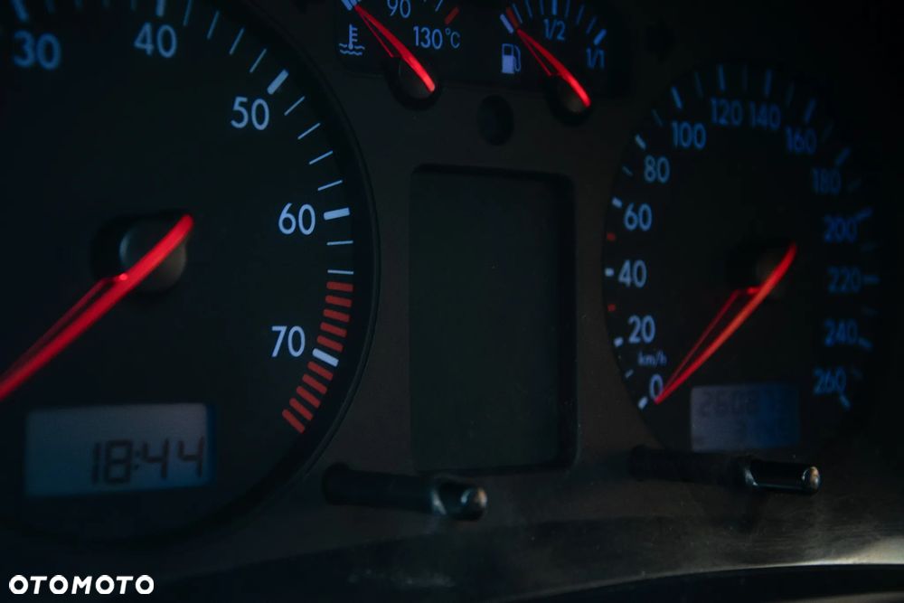 Volkswagen Golf - 14