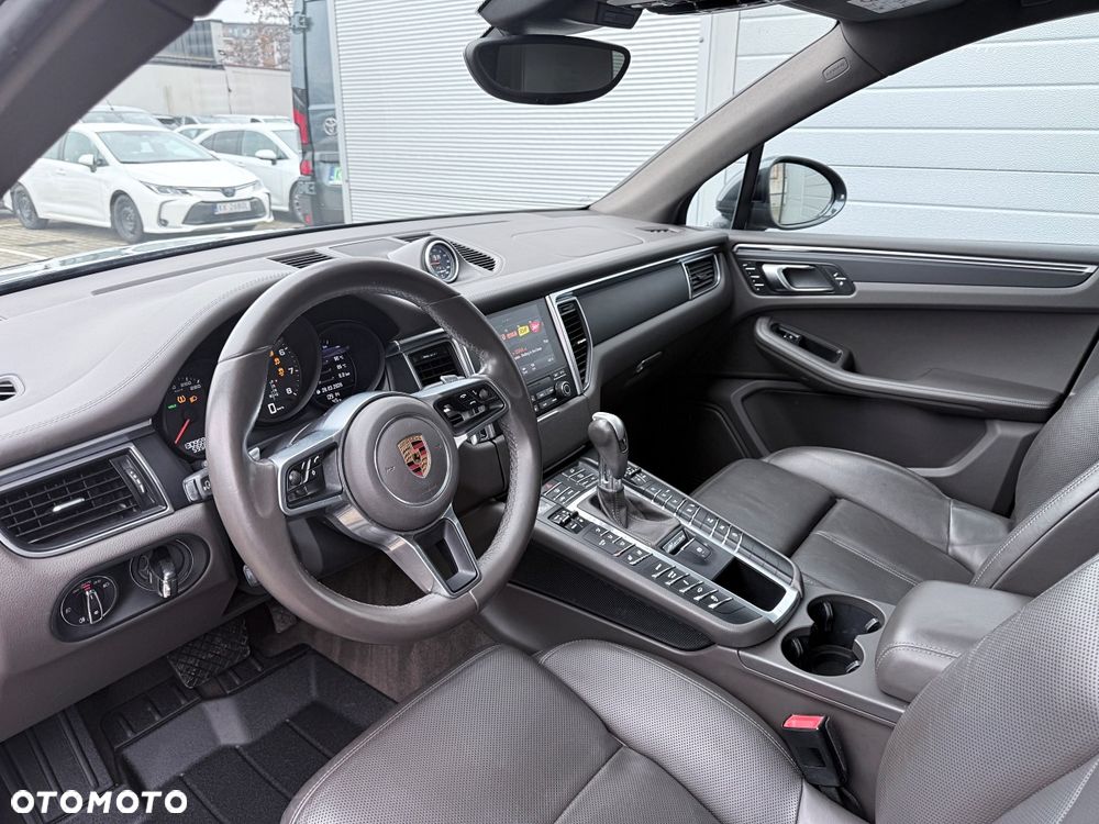 Porsche Macan - 17