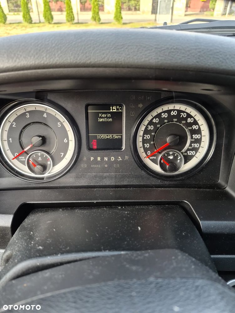 Dodge RAM 4.7 4x4 - 10