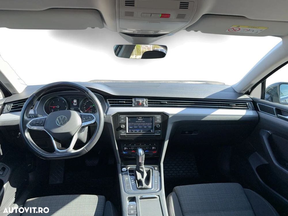 Volkswagen Passat 2.0 TDI DSG Comfortline - 11