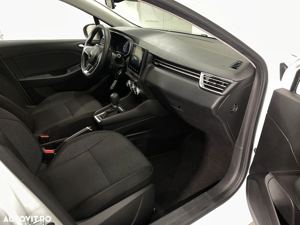 Renault Clio E-TECH 140 BUSINESS EDITION - 9