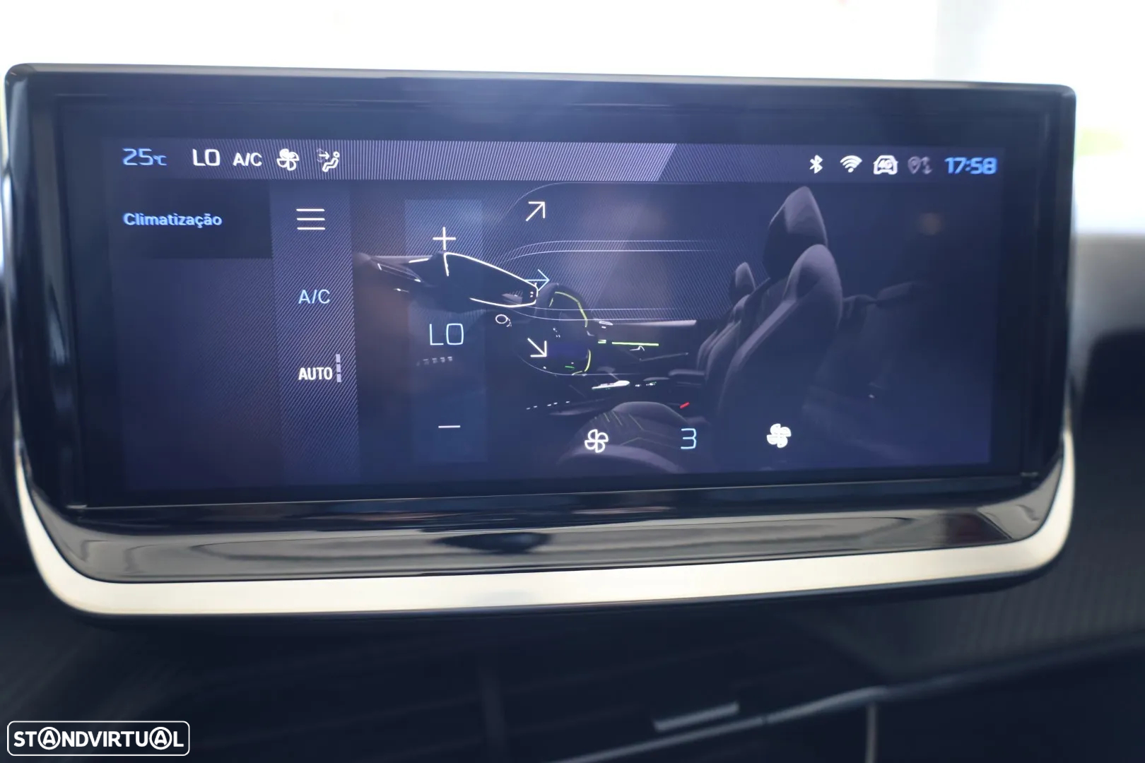 Peugeot 208 1.2 Hybrid Allure e-DCS6 - 24