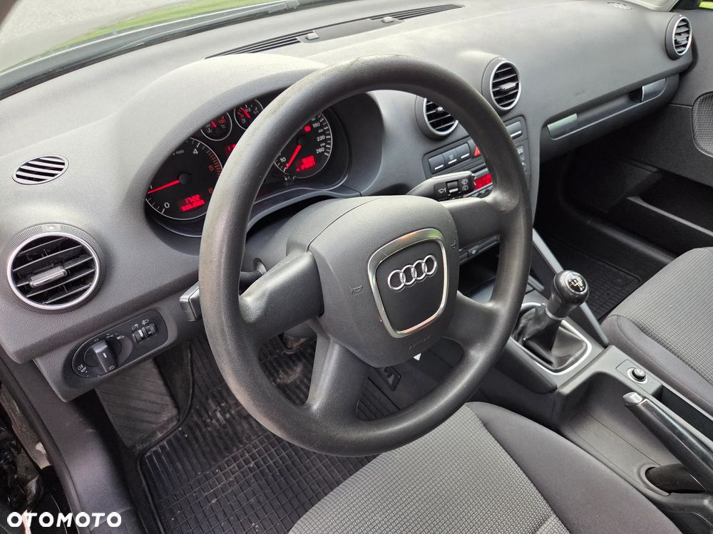 Audi A3 Sportback 1.9 TDI Ambition - 14