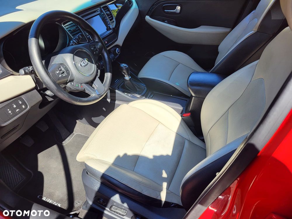 Kia Carens 1.7 CRDi Spirit - 6