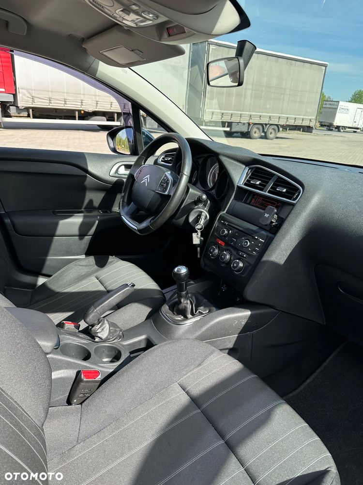 Citroën C4 VTi 95 Attraction - 27