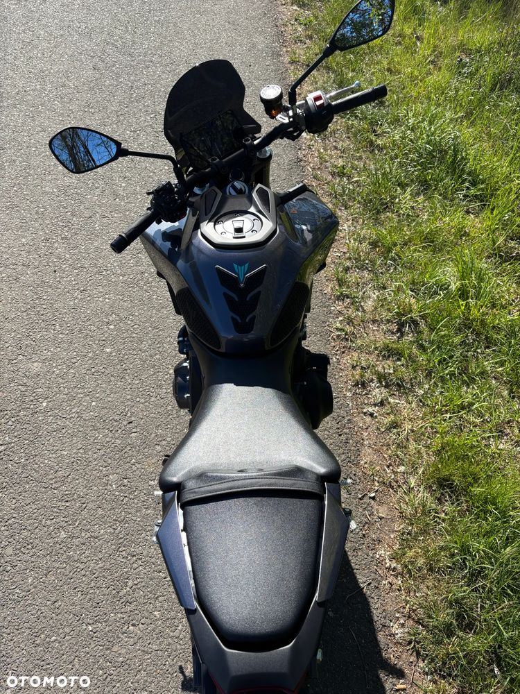 Yamaha MT - 22