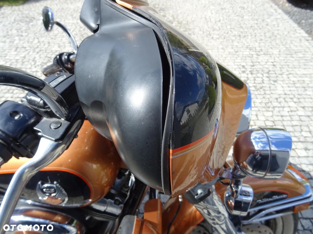 Harley-Davidson Touring Electra Glide - 18