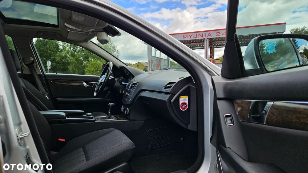 Mercedes-Benz Klasa C 180 Kompressor Elegance - 28