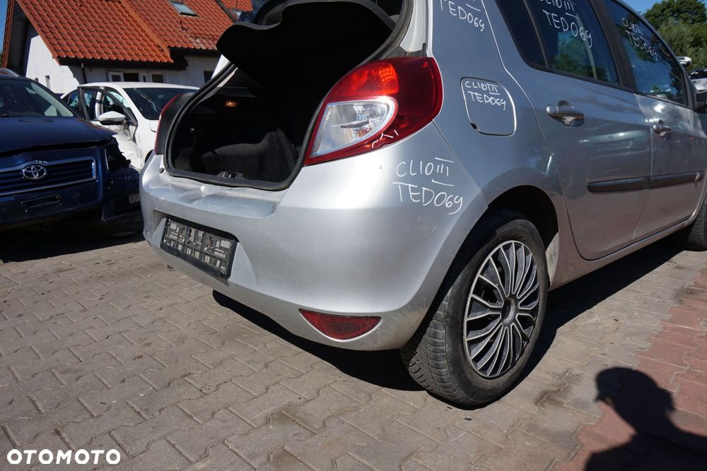 ZDERZAK TYLNY CLIO III PH2 LIFT 5D HB TED69  SREBRNY RENAULT 2009-2012 - 2