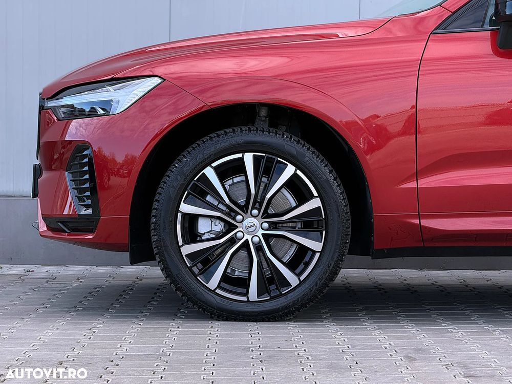 Volvo XC 60 B4 B Plus Dark - 41