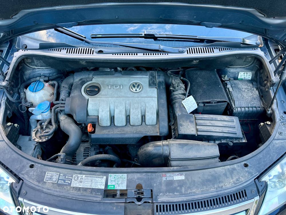Volkswagen Touran 2.0 TDI DSG United - 23