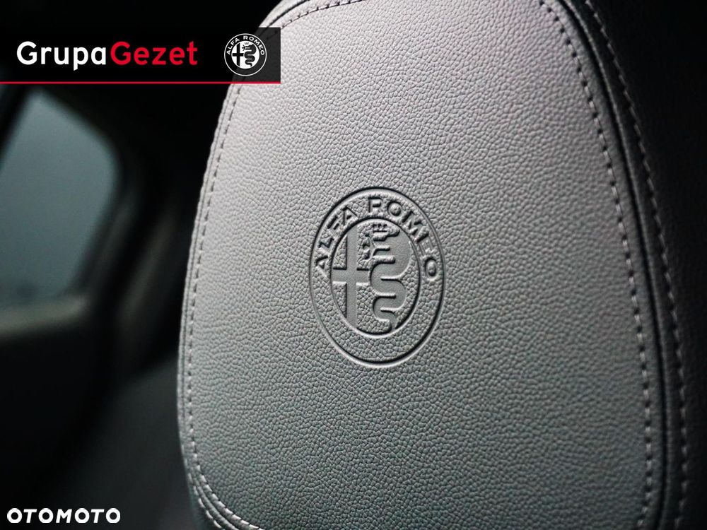 Alfa Romeo Giulia - 15