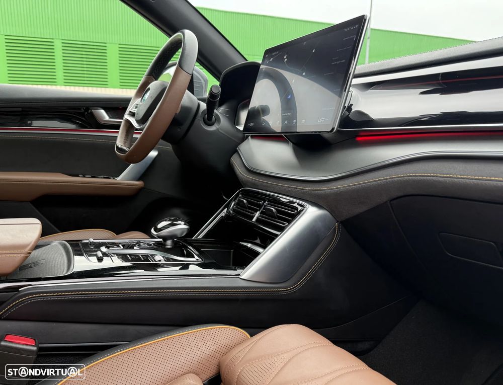 BYD Tang 86.4 kWh AWD Flagship - 17