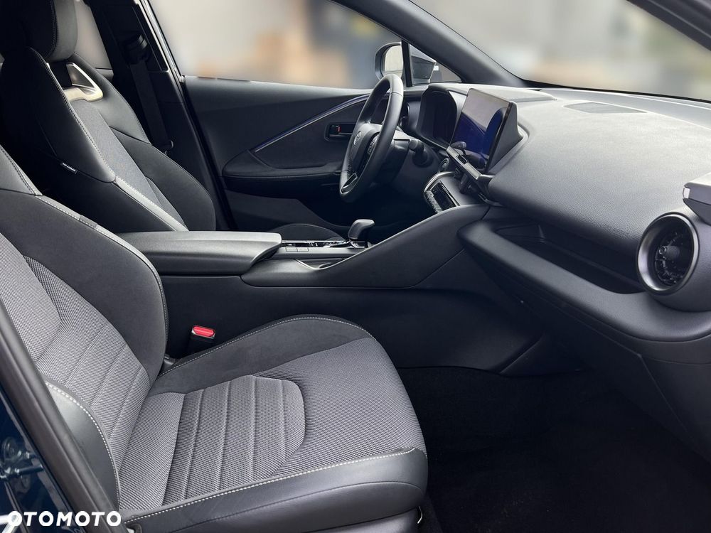 Toyota C-HR - 12