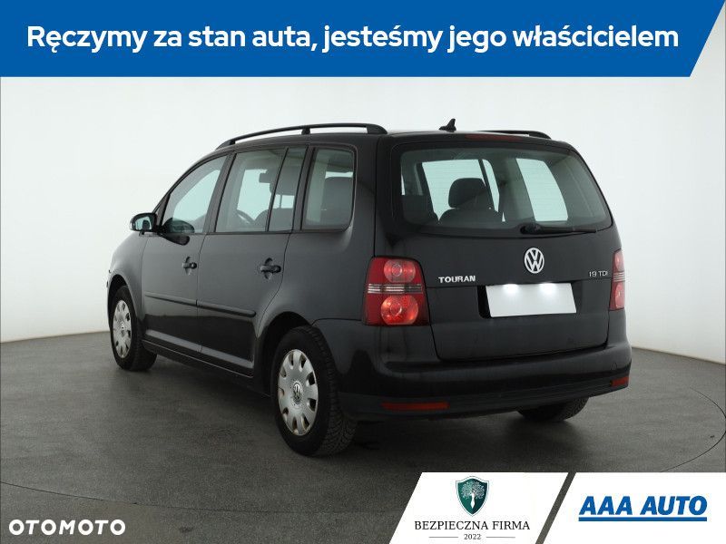 Volkswagen Touran - 6