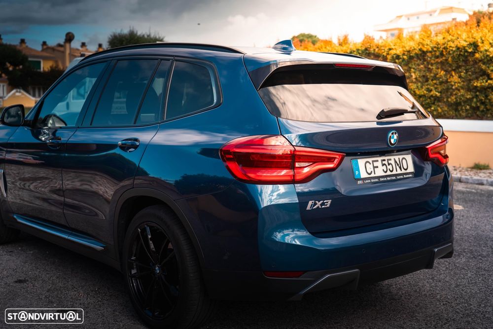 BMW iX3 Inspiring - 3