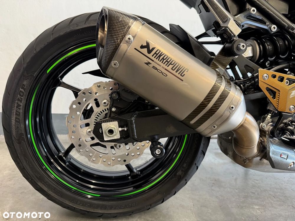Kawasaki Z 900 - 33