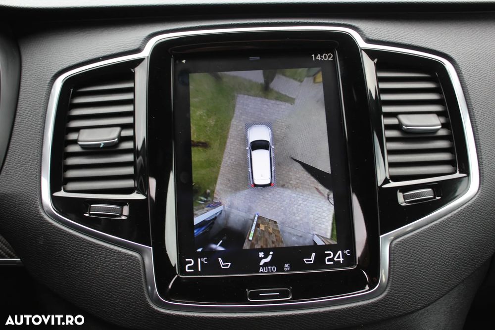 Volvo XC 90 D5 AWD Geartronic RDesign - 8