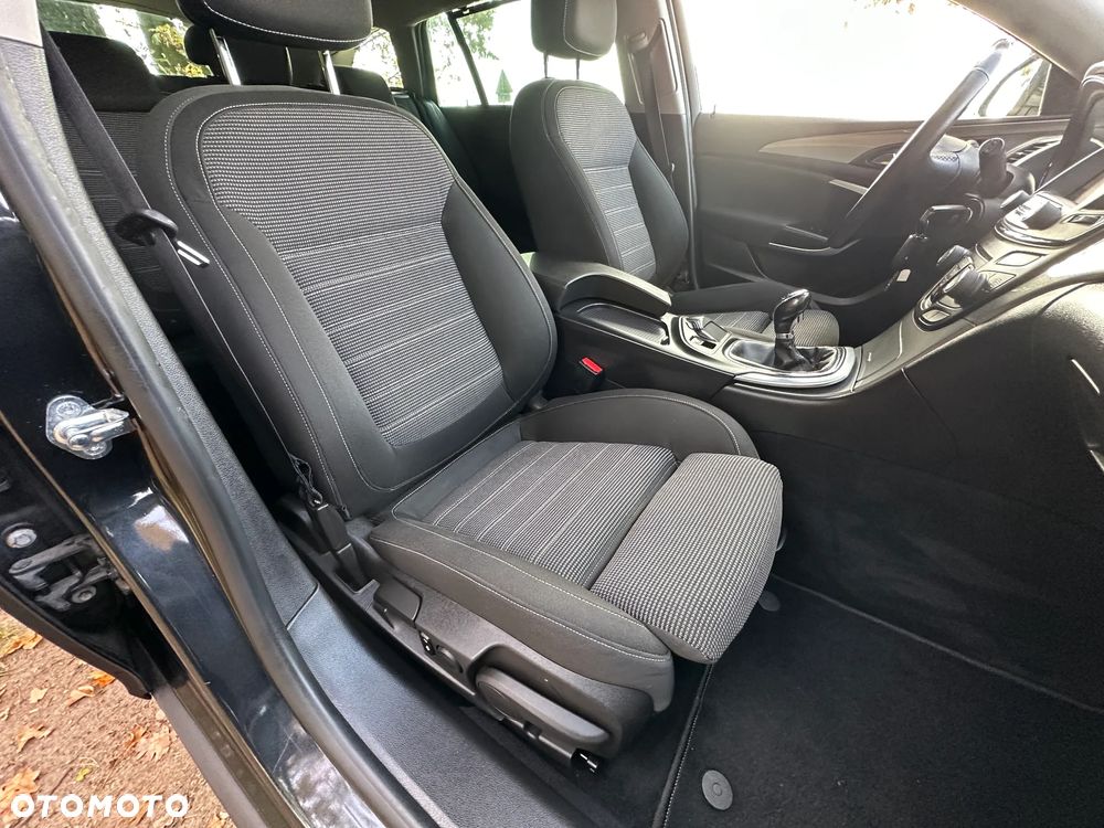 Opel Insignia 1.4 T Cosmo S&S - 23