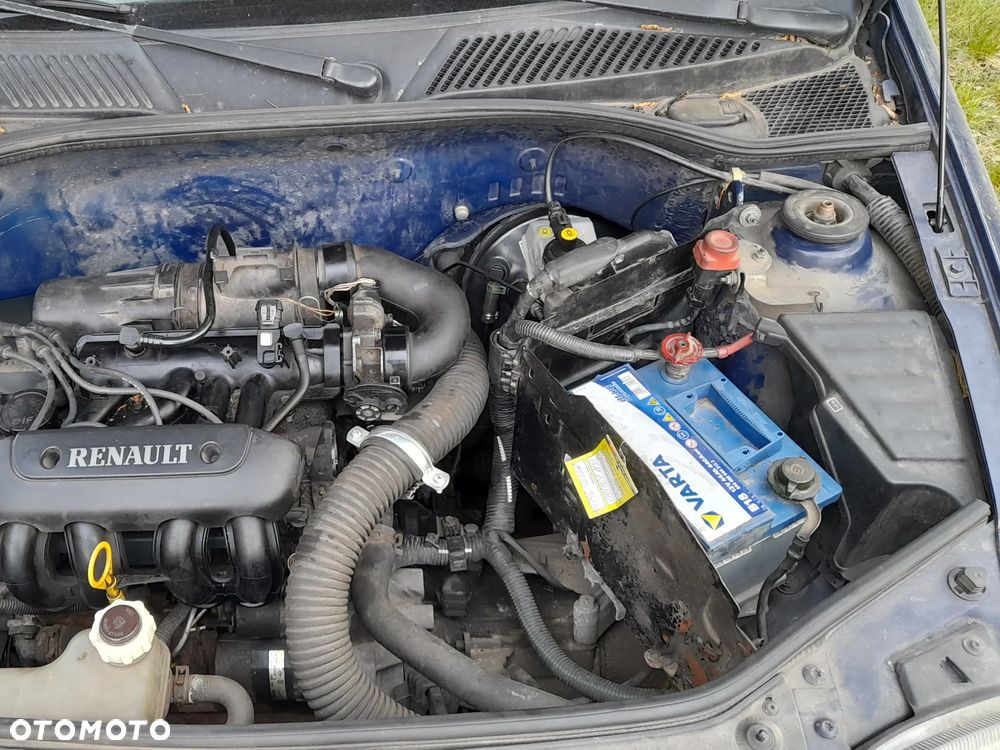 Renault Clio 1.2i RN - 8