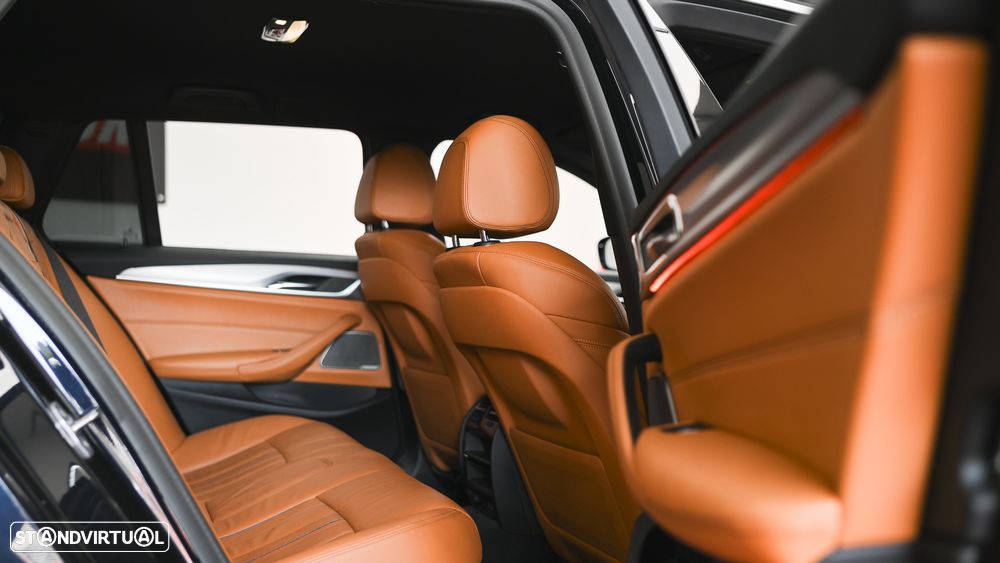 BMW 520 d Pack Desportivo M Auto - 45