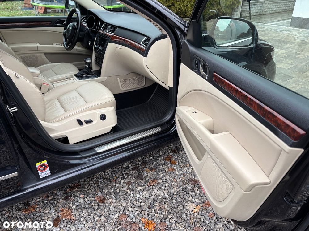 Skoda Superb 2.0 TDI 4x4 DSG Exclusive - 22