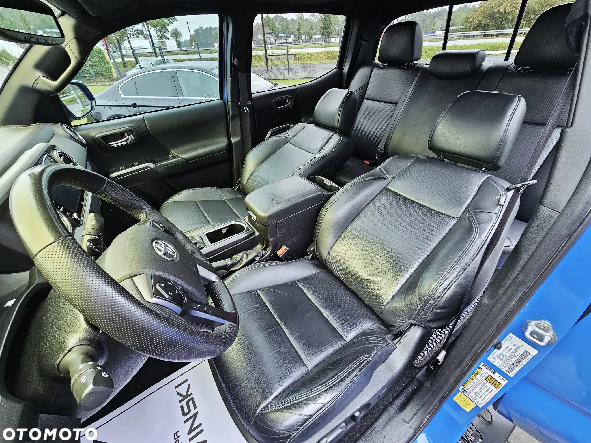 Toyota Tacoma - 21