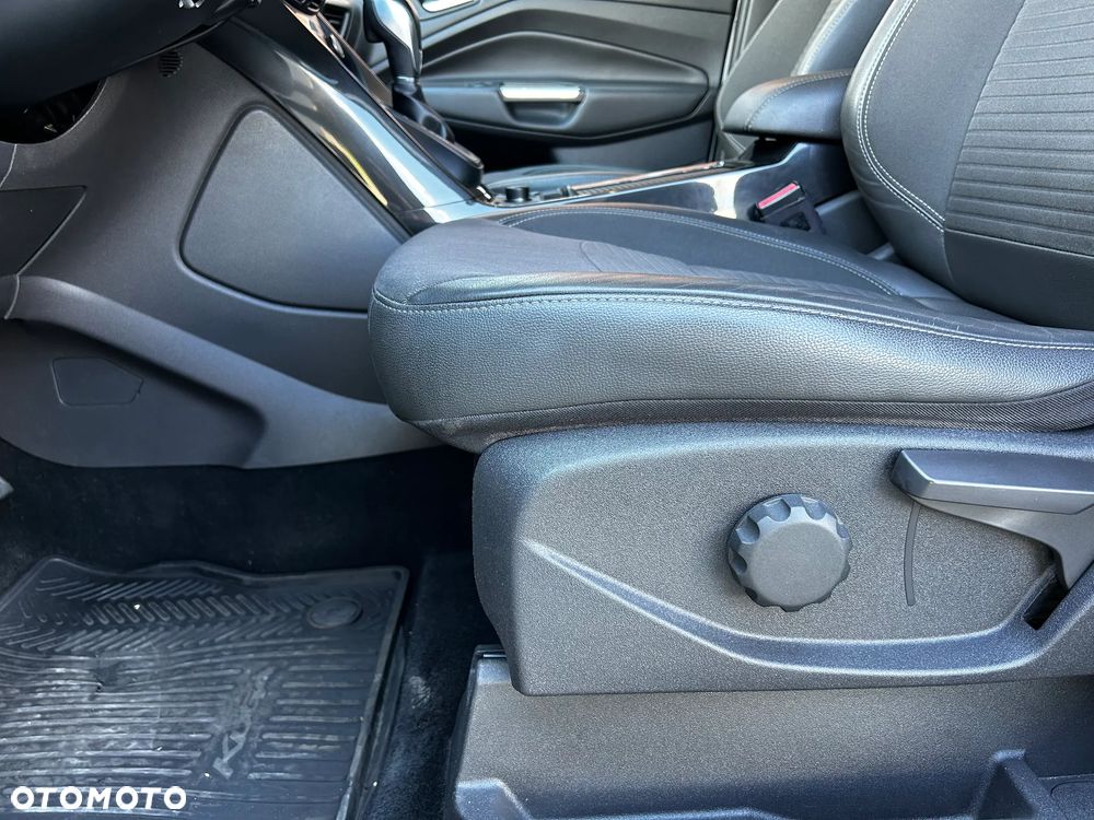 Ford Kuga 2.0 TDCi AWD Titanium - 10