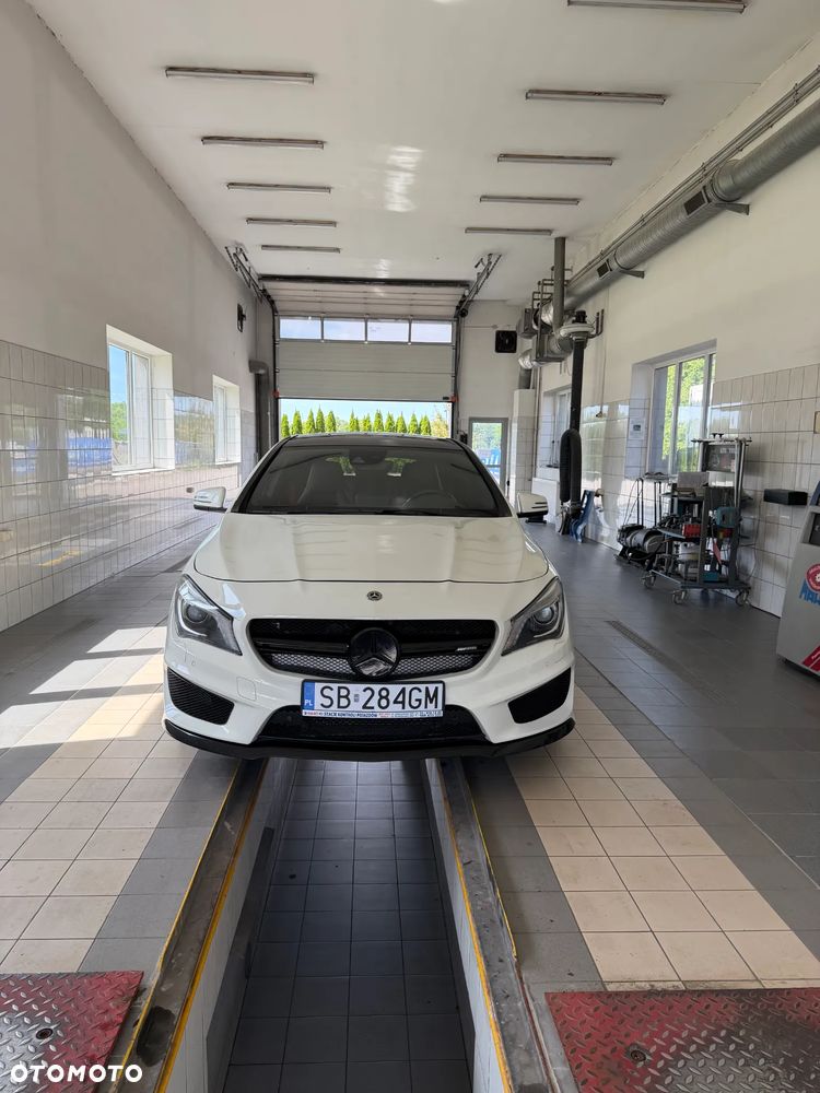 Mercedes-Benz CLA AMG 45 4Matic 7G-DCT - 2