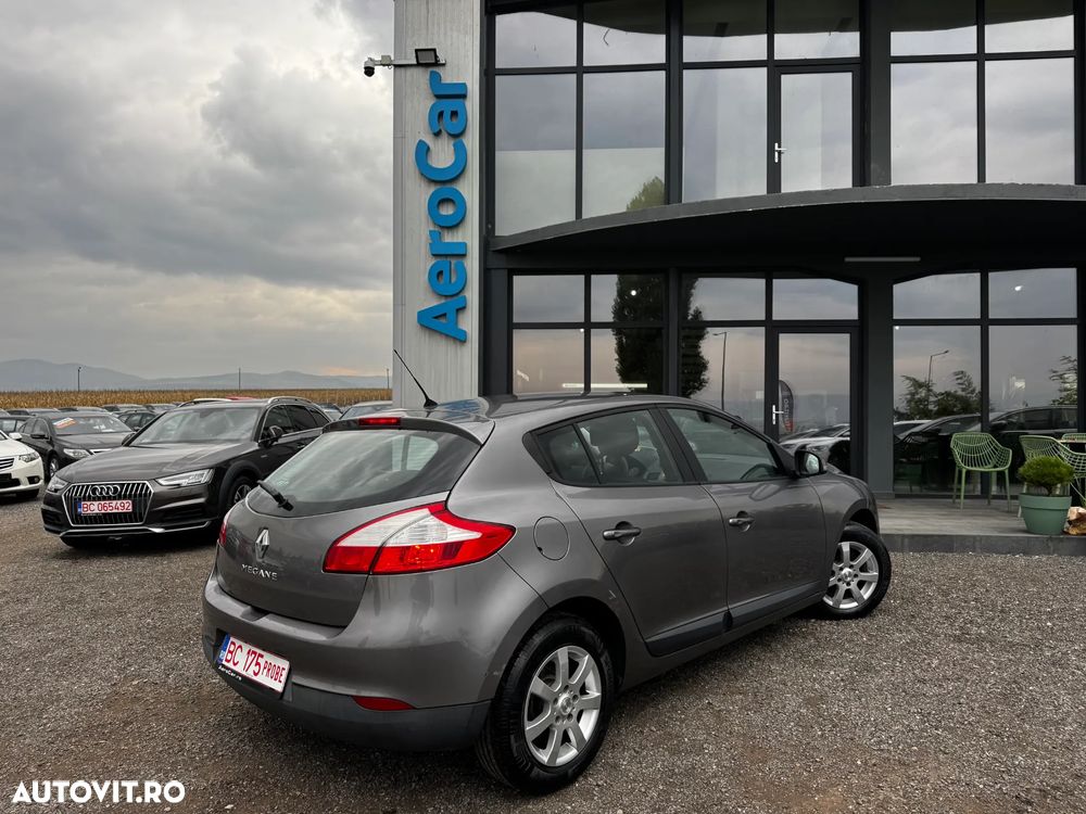 Renault Megane 1.6 16V 100 Authentique - 6