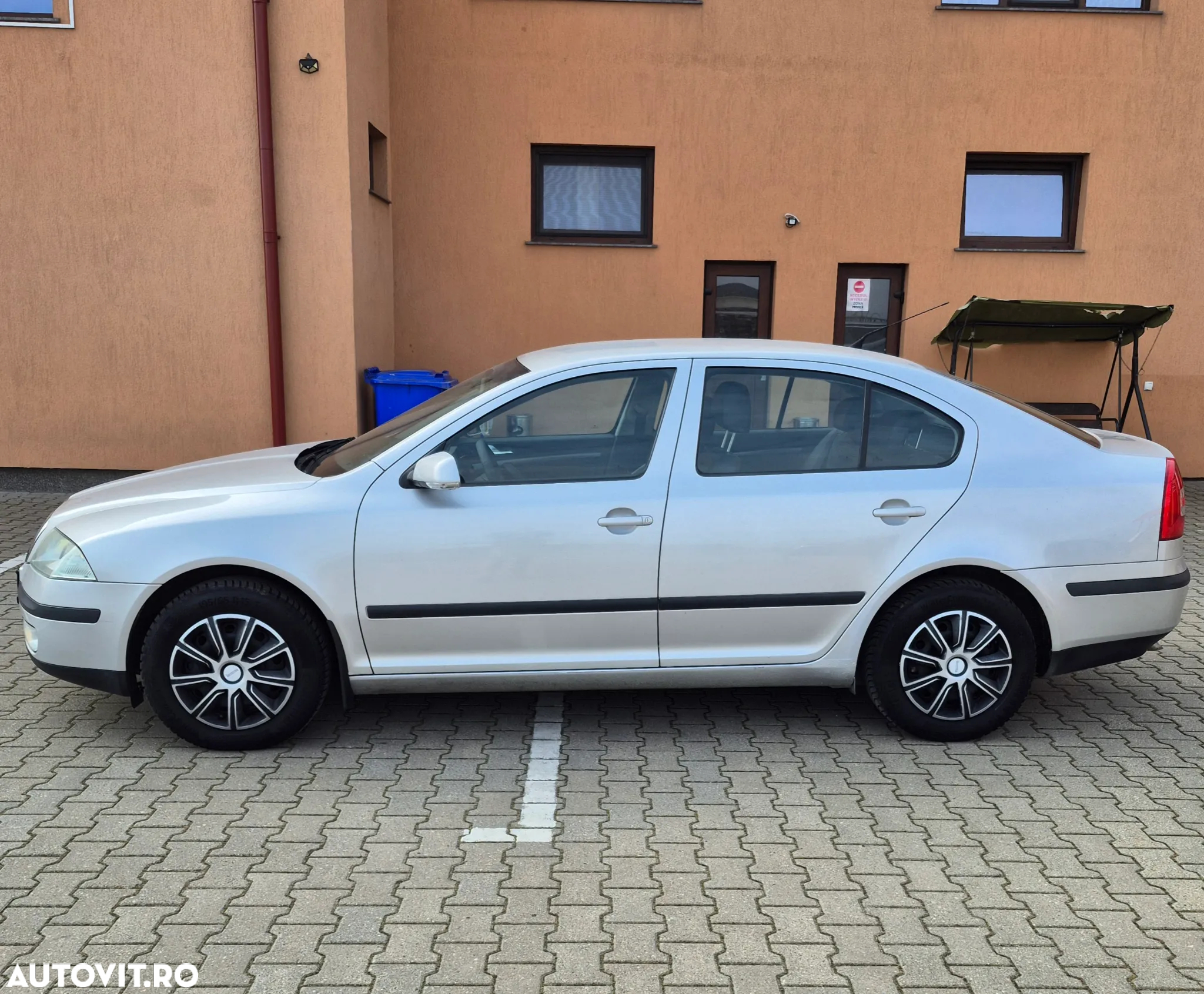 Skoda Octavia - 2
