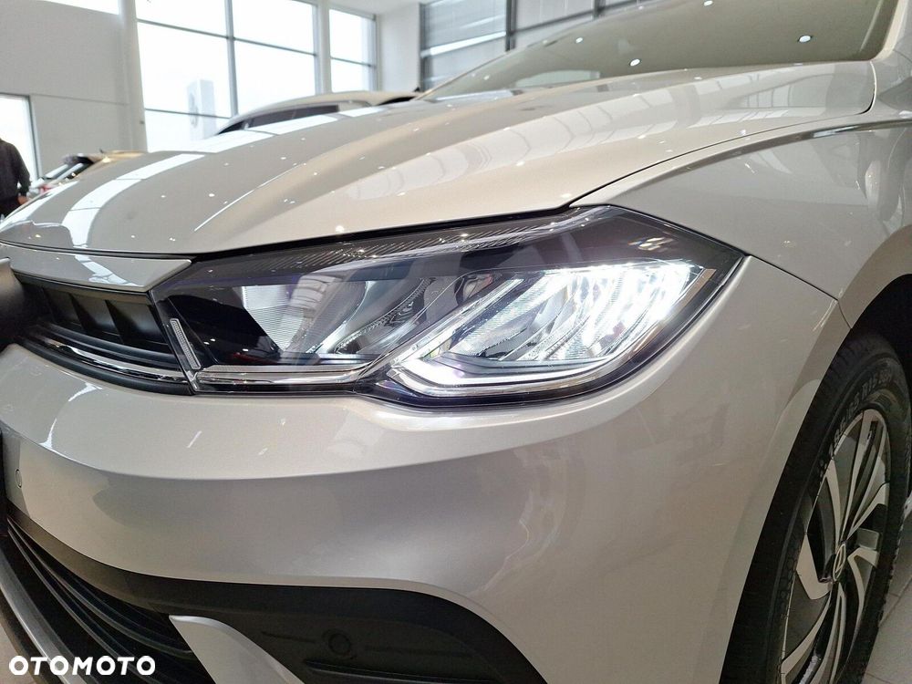 Volkswagen Polo - 8