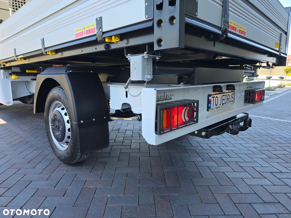 Renault MASTER 17Km WYWROTKA 3 STRONNA 1011Kg Ładowność SILNIK 2,3 AUTO NIE UŻYWANE NA GWARANCJI STAN NOWY NOWY NOWY SALON POLSKA TO SŁONIK BOGATE WYPOSAŻENIE HAK LEDY KLIMA TEMPOMAT - 19